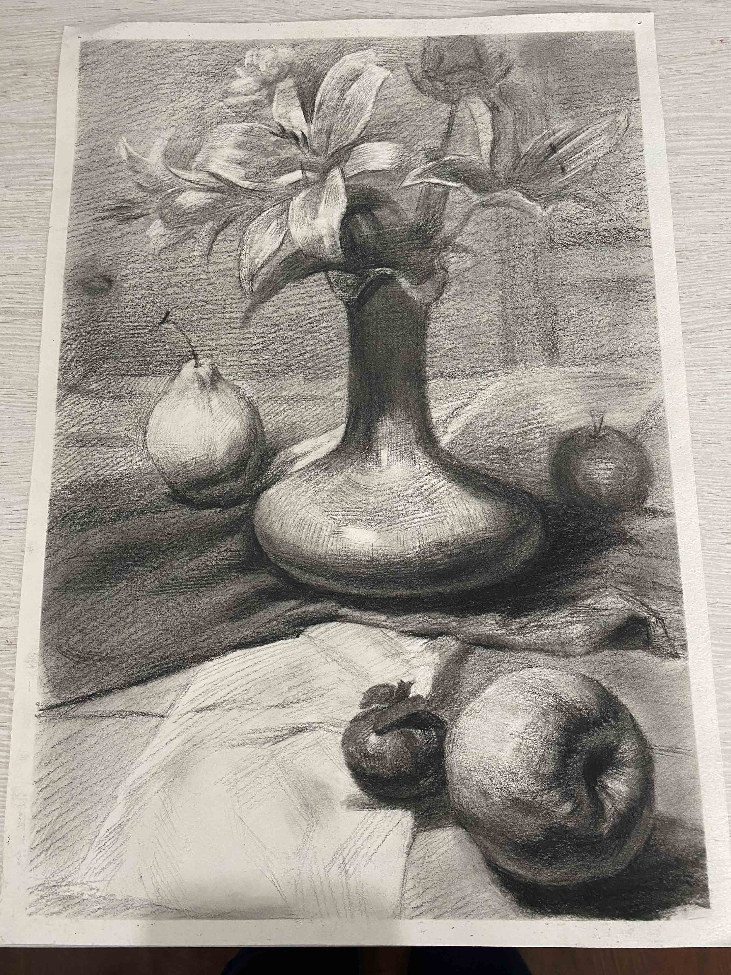 作者：何歆语 《素描》 单位： 凤仪航电公司